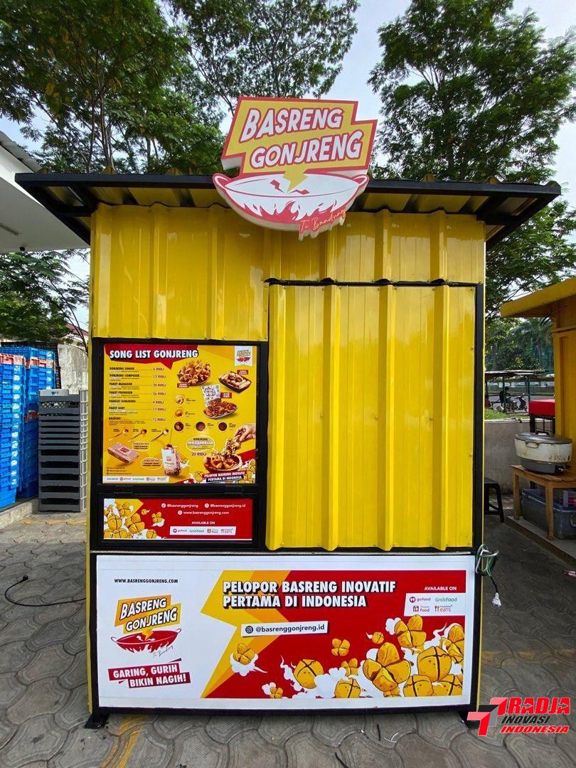Booth Container di Palu - 3